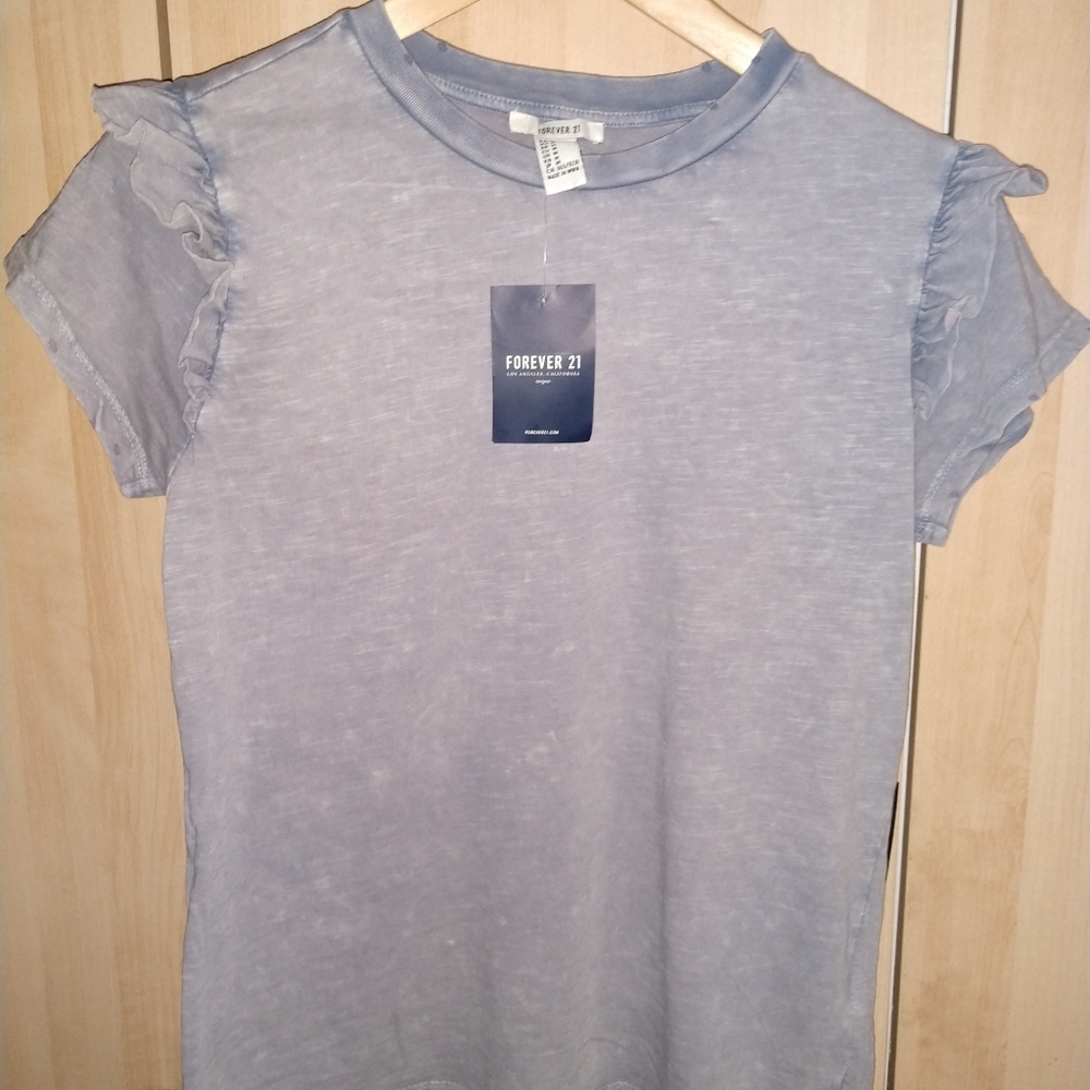 Shirt - Picture 3 of 4